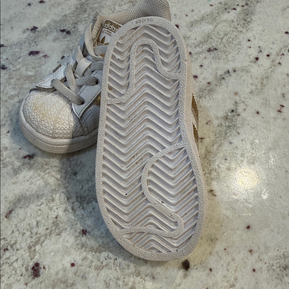 Adidas Superstars Kids' White and Gold Striped Sneakers - Picture 3 of 5